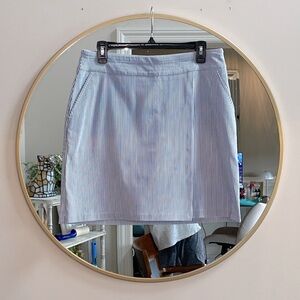 Jones New York Blue and White/Seer Sucker style Skirt (Skort- shorts under)